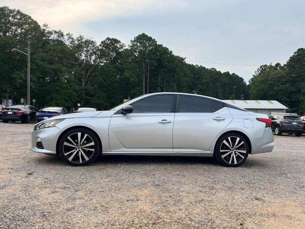 2019 Nissan Altima SR