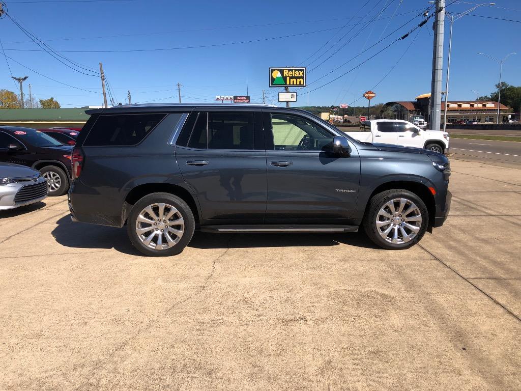 2021 Chevrolet Tahoe Premier's photo
