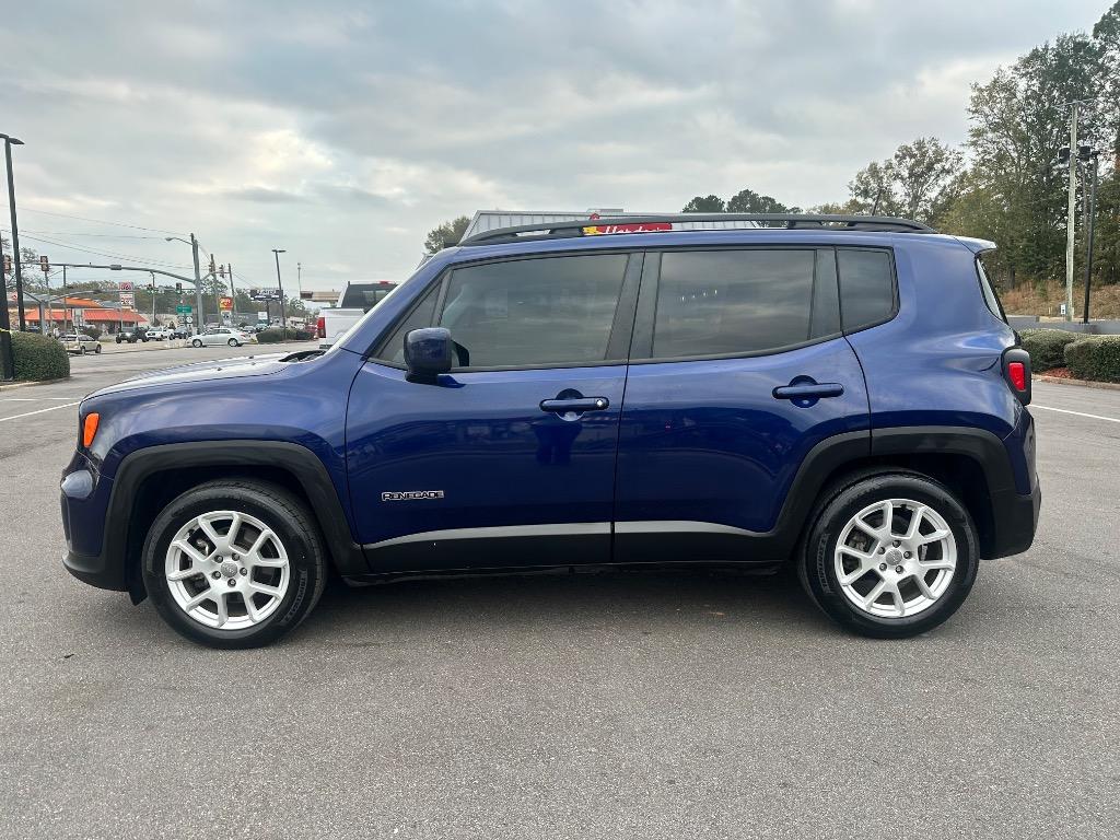 2019 Jeep Renegade Latitude's photo