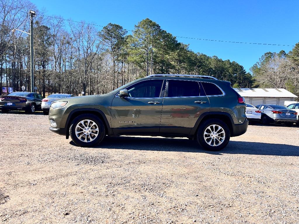 2019 Jeep Cherokee Latitude's photo