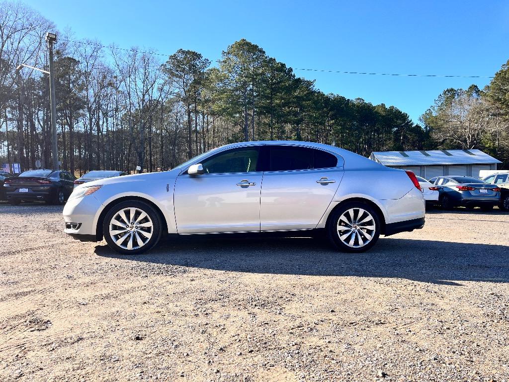 2015 Lincoln MKS Base's photo